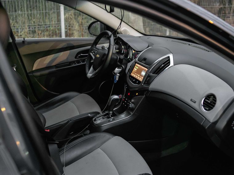 Chevrolet Cruze 2013 года, 192 397 км - вид 12