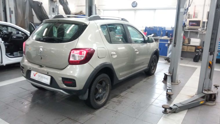 Renault Sandero Stepway 2017 года, 137 219 км - вид 3