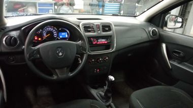 Renault Sandero Stepway 2017 года, 137 219 км - вид 5