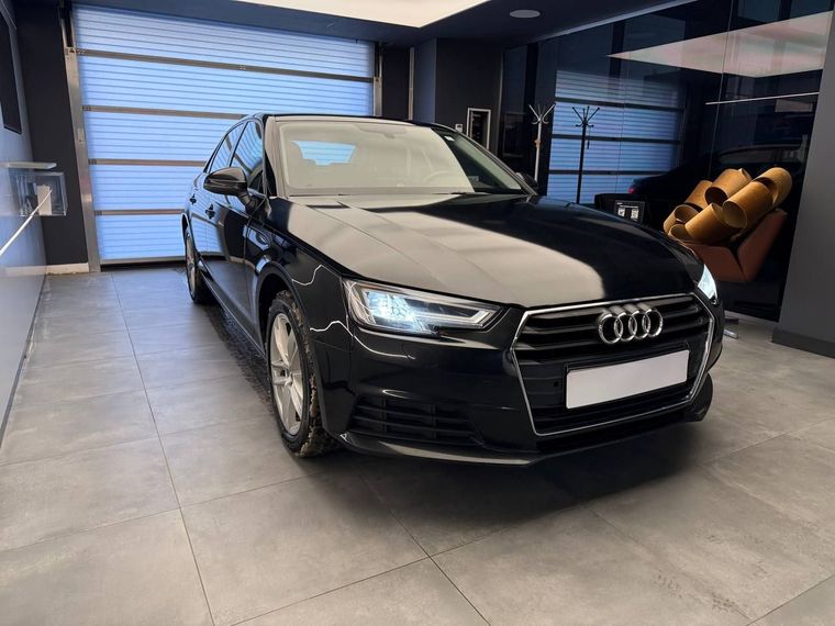 Audi A4 2018 года, 104 877 км - вид 4