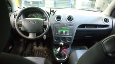 Ford Fusion 2011 года, 131 019 км - вид 5