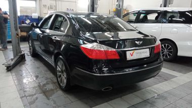 Hyundai Genesis 2010 года, 209 278 км - вид 4