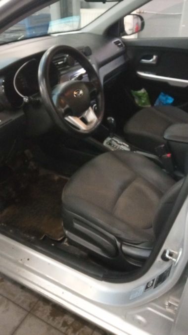 Kia Rio 2013 года, 309 936 км - вид 5