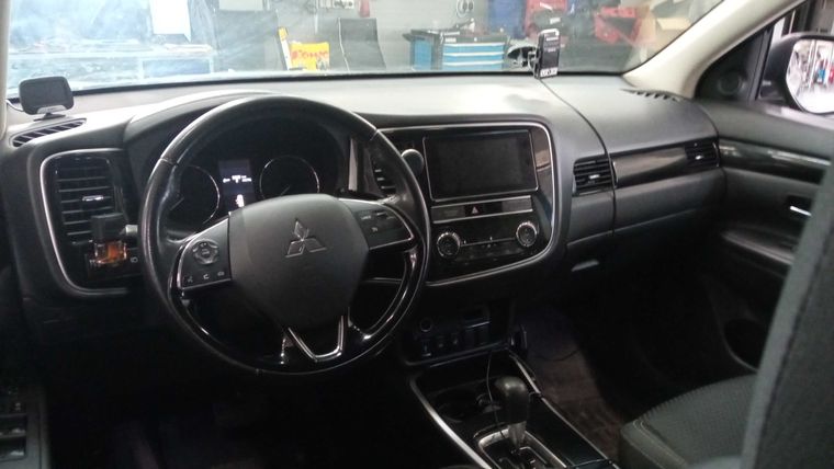 Mitsubishi Outlander 2019 года, 163 156 км - вид 5