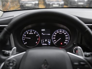 Mitsubishi Outlander 2018 года, 130 124 км - вид 4