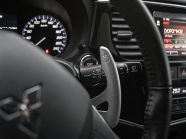 Mitsubishi Outlander 2018 года, 130 124 км - вид 7