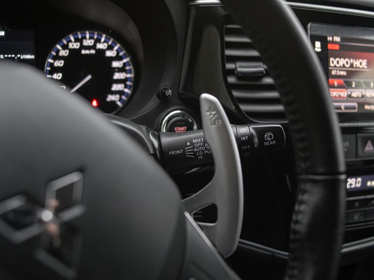 Mitsubishi Outlander 2018 года, 130 124 км - вид 7