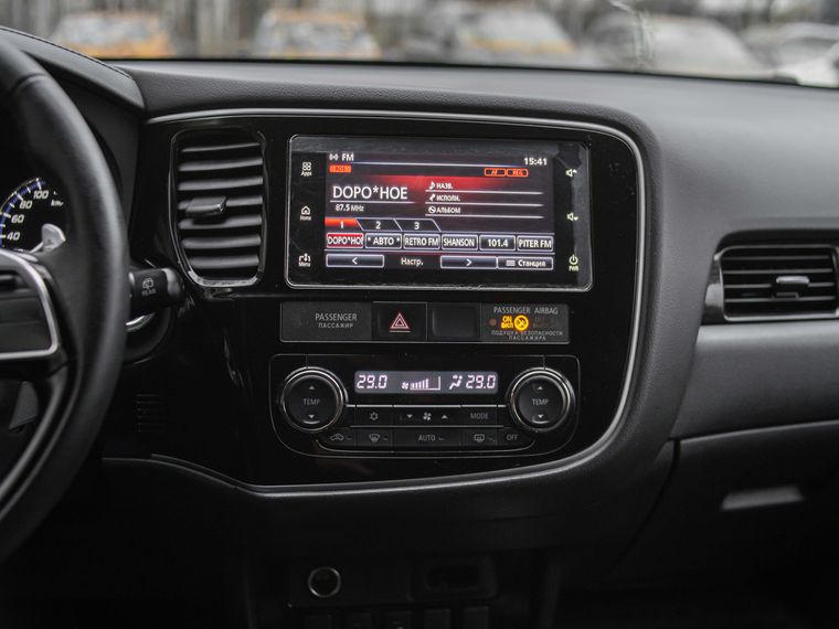 Mitsubishi Outlander 2018 года, 130 124 км - вид 8