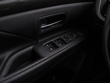 Mitsubishi Outlander 2018 года, 130 124 км - вид 11