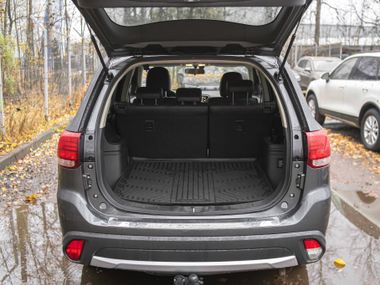 Mitsubishi Outlander 2018 года, 130 124 км - вид 14