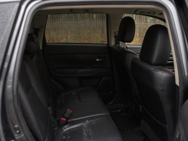 Mitsubishi Outlander 2018 года, 130 124 км - вид 12