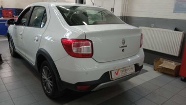 Renault Logan Stepway 2021 года, 197 000 км - вид 4