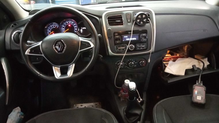 Renault Logan Stepway 2021 года, 197 000 км - вид 5