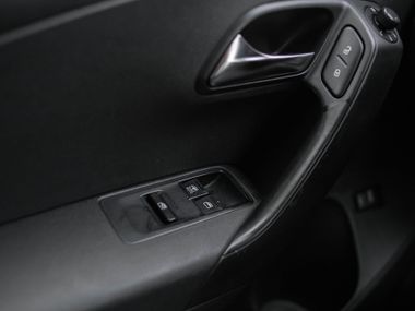 Volkswagen Polo 2011 года, 230 000 км - вид 10