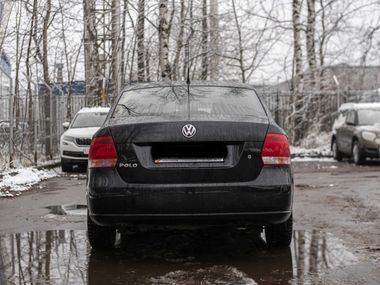 Volkswagen Polo 2011 года, 230 000 км - вид 4