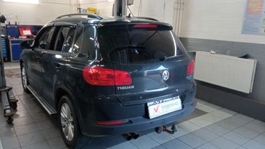 Volkswagen Tiguan 2011 года, 399 616 км - вид 4
