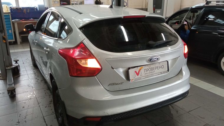 Ford Focus 2012 года, 138 282 км - вид 4