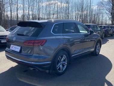 Volkswagen Touareg 2019 года, 105 827 км - вид 4