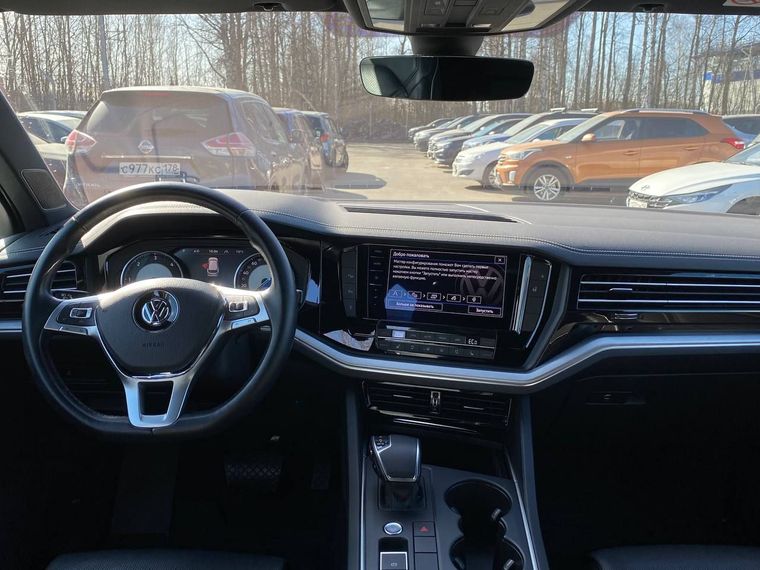 Volkswagen Touareg 2019 года, 105 827 км - вид 7