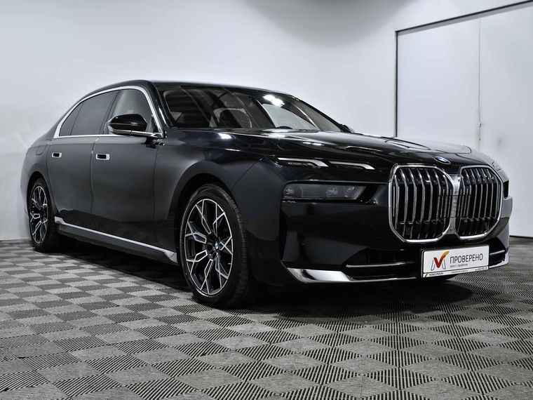 BMW 7 серия 2022 года, 19 000 км - вид 6