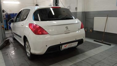 Peugeot 308 2011 года, 177 000 км - вид 4