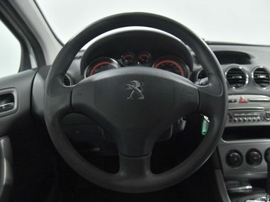 Peugeot 308 2011 года, 177 000 км - вид 8