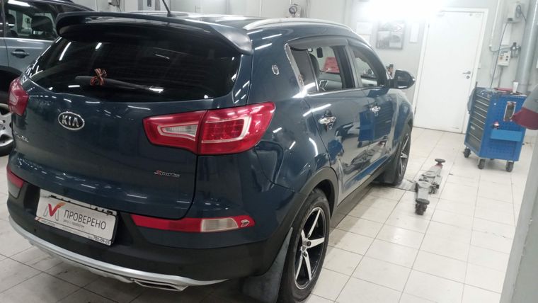 KIA Sportage 2012 года, 212 927 км - вид 3