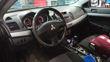 Mitsubishi Lancer 2010 года, 179 434 км - вид 4
