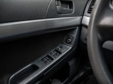 Mitsubishi Lancer 2010 года, 179 434 км - вид 9