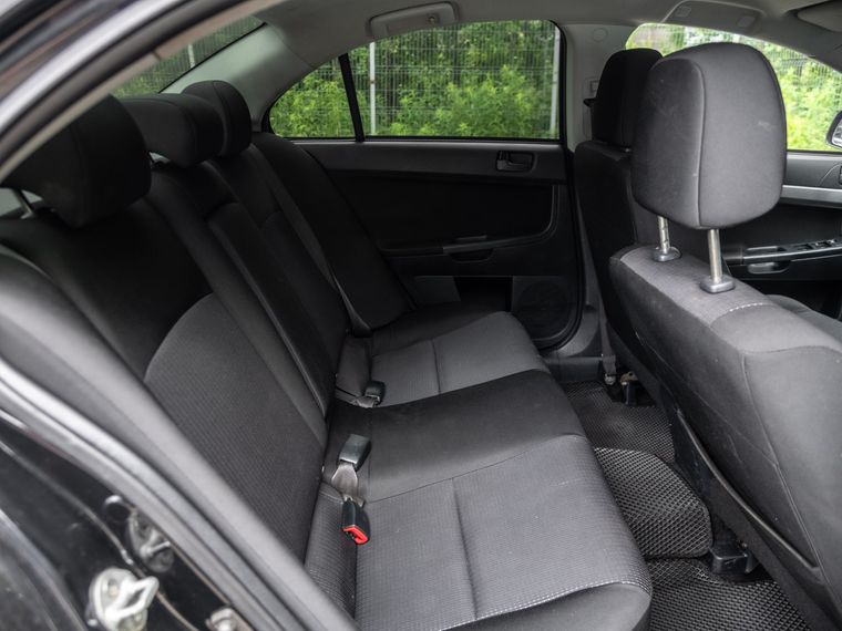 Mitsubishi Lancer 2010 года, 179 434 км - вид 10