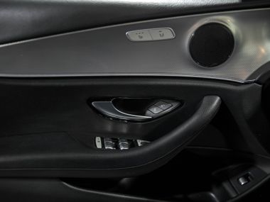 Mercedes-Benz E-класс 2019 года, 294 419 км - вид 13