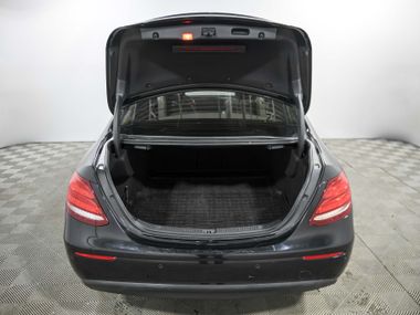 Mercedes-Benz E-класс 2019 года, 294 419 км - вид 19