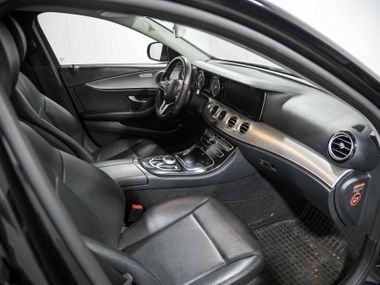 Mercedes-Benz E-класс 2019 года, 294 419 км - вид 17