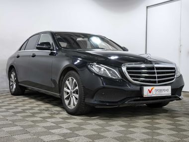Mercedes-Benz E-класс 2019 года, 294 419 км - вид 3