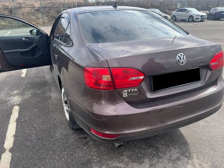 Volkswagen Jetta 2014 года, 76 440 км - вид 4