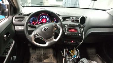 Kia Rio 2015 года, 165 179 км - вид 5