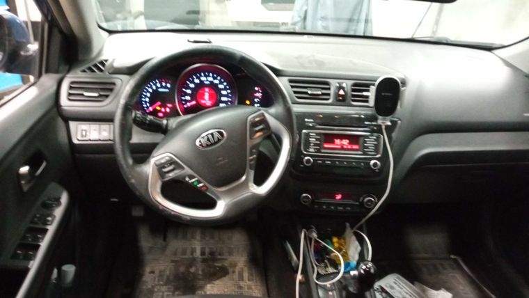 Kia Rio 2015 года, 165 179 км - вид 5