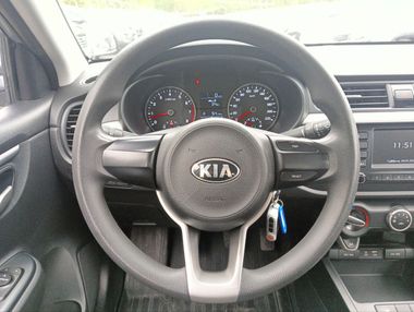 Kia Rio 2017 года, 102 702 км - вид 9
