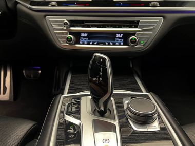 BMW 7 серия 2021 года, 171 919 км - вид 17