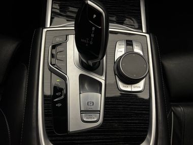 BMW 7 серия 2021 года, 171 919 км - вид 19