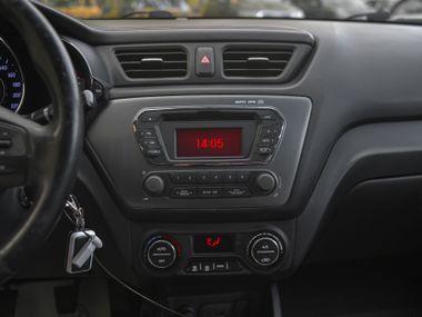 Kia Rio 2012 года, 125 000 км - вид 7
