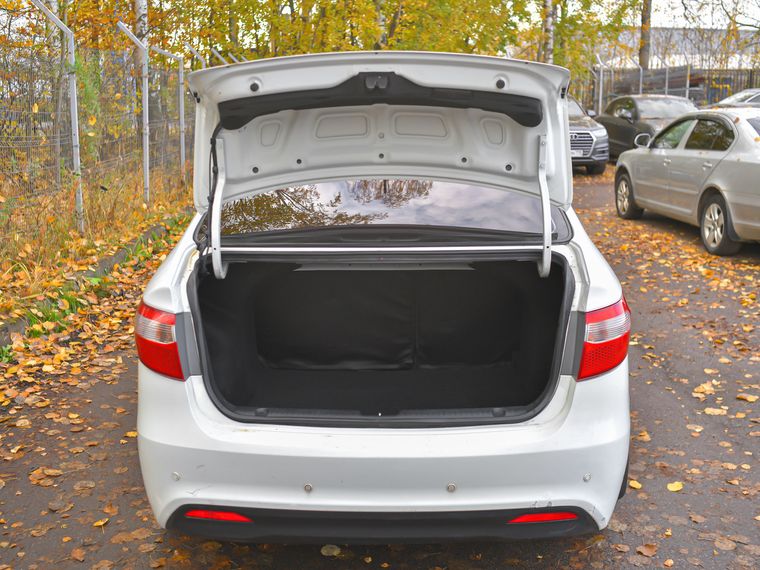 Kia Rio 2012 года, 125 000 км - вид 13