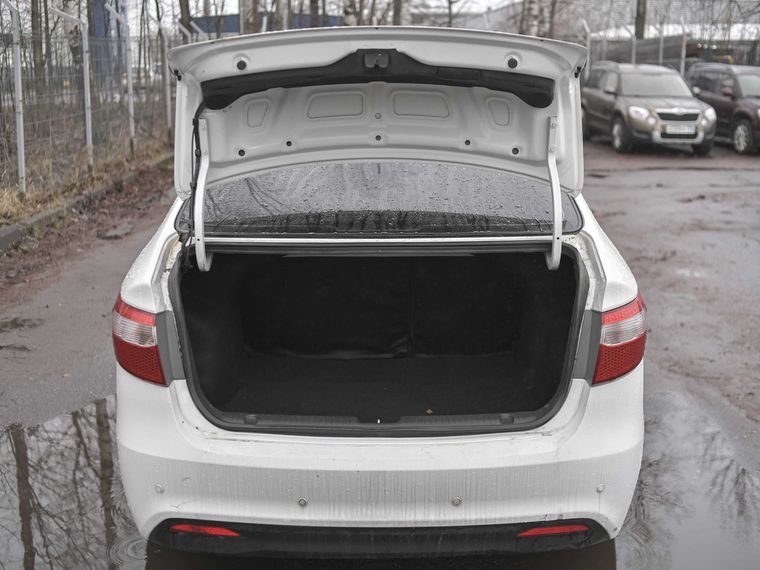 Kia Rio 2012 года, 125 000 км - вид 12