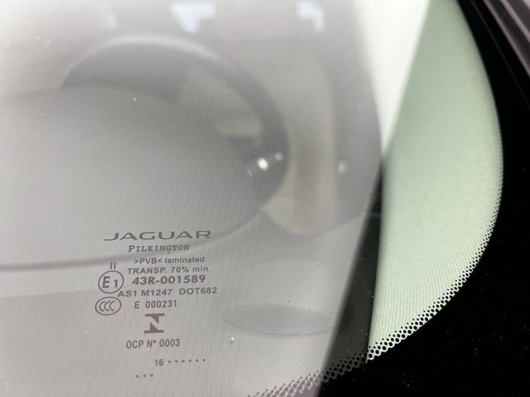Jaguar F-Pace 2016 года, 77 721 км - вид 9