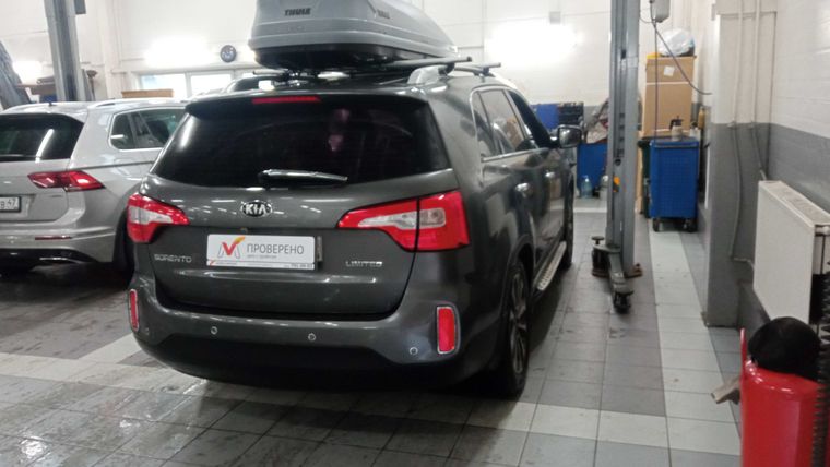 KIA Sorento 2013 года, 258 253 км - вид 3