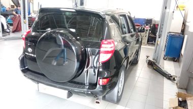 Toyota RAV4 2012 года, 67 773 км - вид 3
