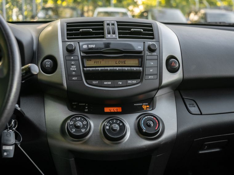 Toyota RAV4 2012 года, 67 773 км - вид 7