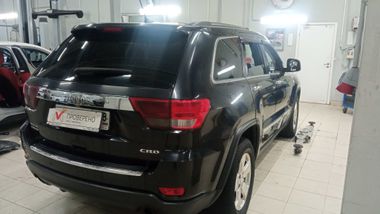 Jeep Grand Cherokee 2012 года, 240 000 км - вид 3