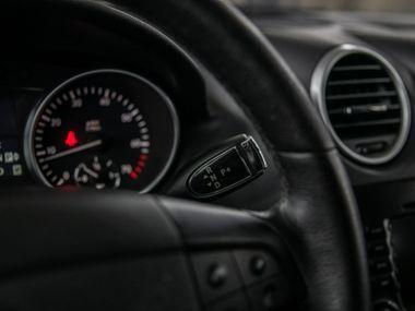 Mercedes-Benz M-класс 2005 года, 134 356 км - вид 8