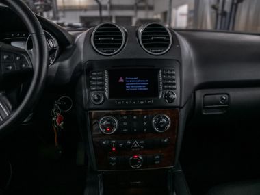 Mercedes-Benz M-класс 2005 года, 134 356 км - вид 9